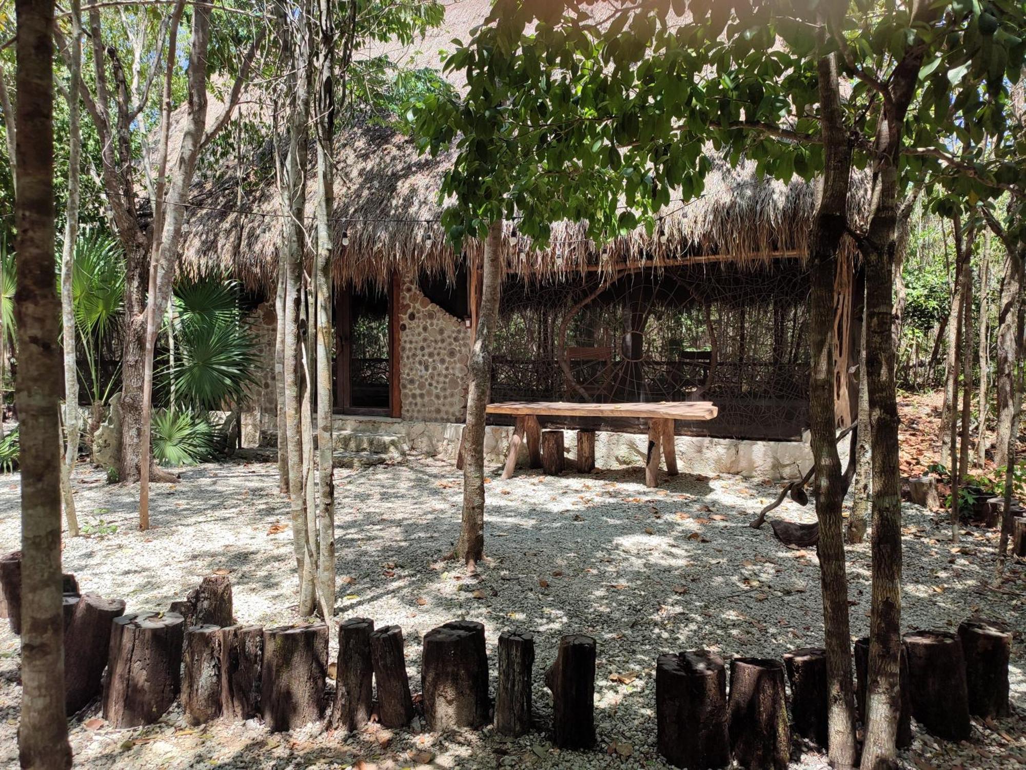 Aldea Maya-Ha Cabanas Con Cenotes Puerto Morelos Exterior photo